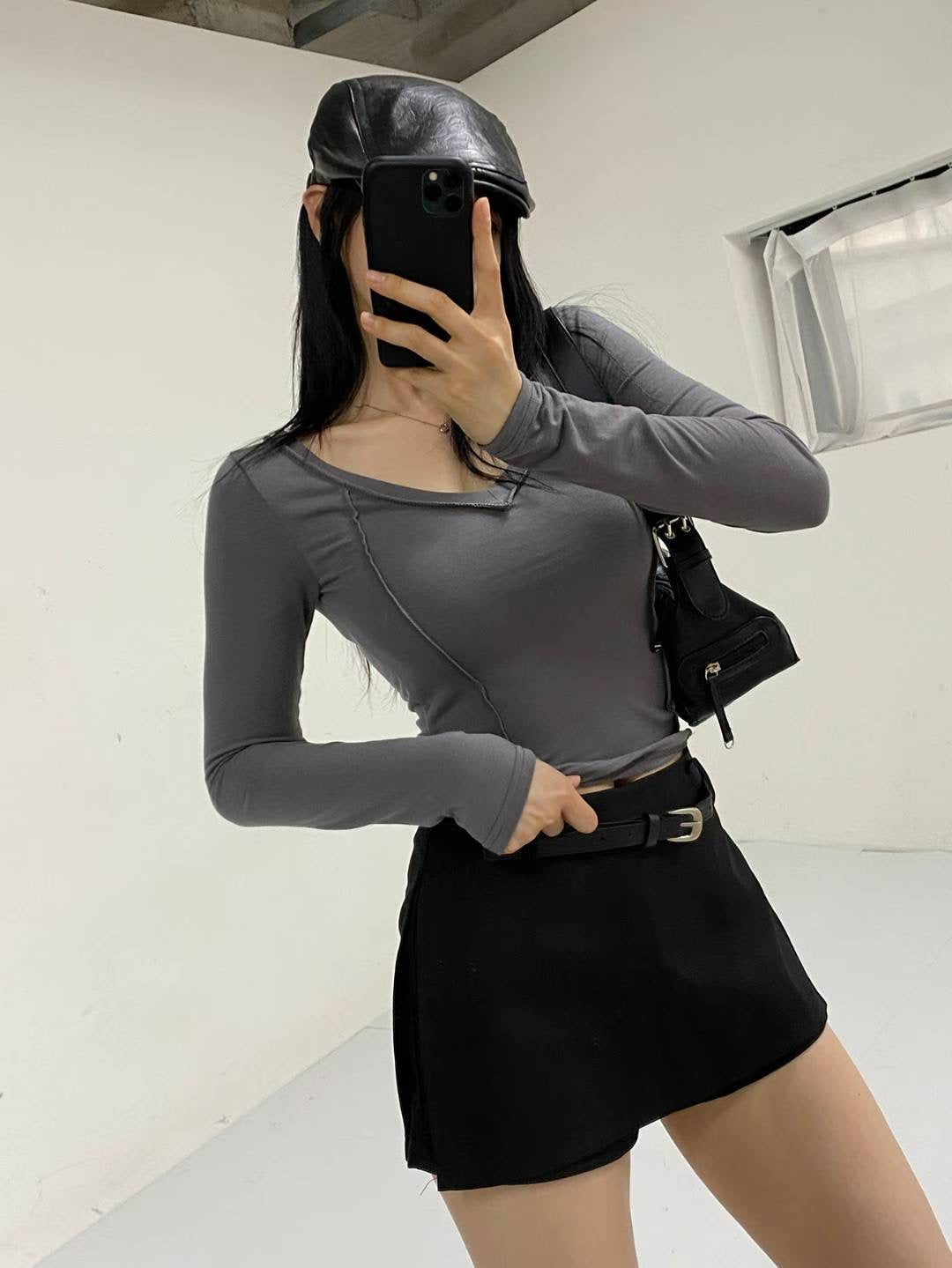 【$99系列｜型格v領打底】Basic Solid Single V Neck Long Sleeve Top
