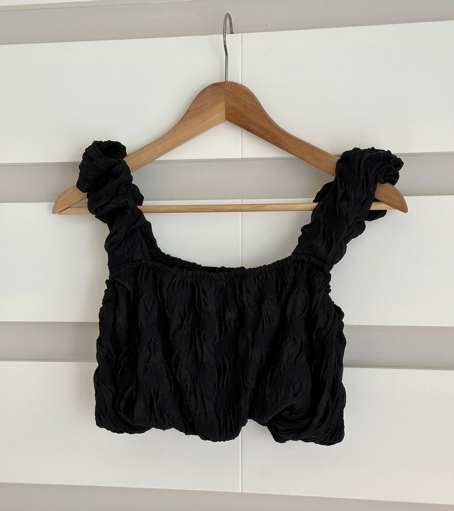 #T210 【皺皺面料超特別！】Puffy Solid Cami Top