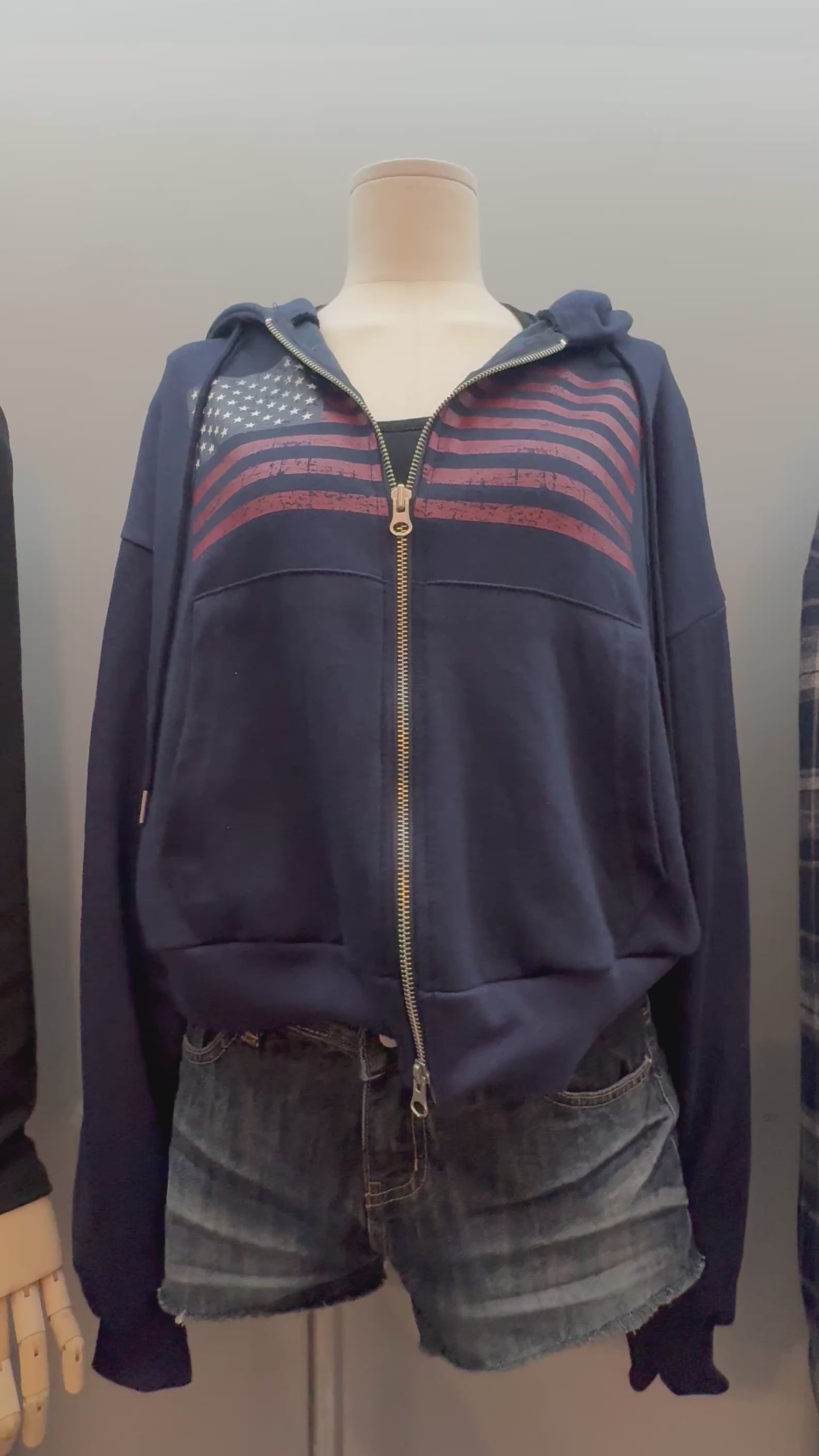 【🇰🇷韓國連線｜限時優惠價！】歐美Vintage國旗Print衛衣