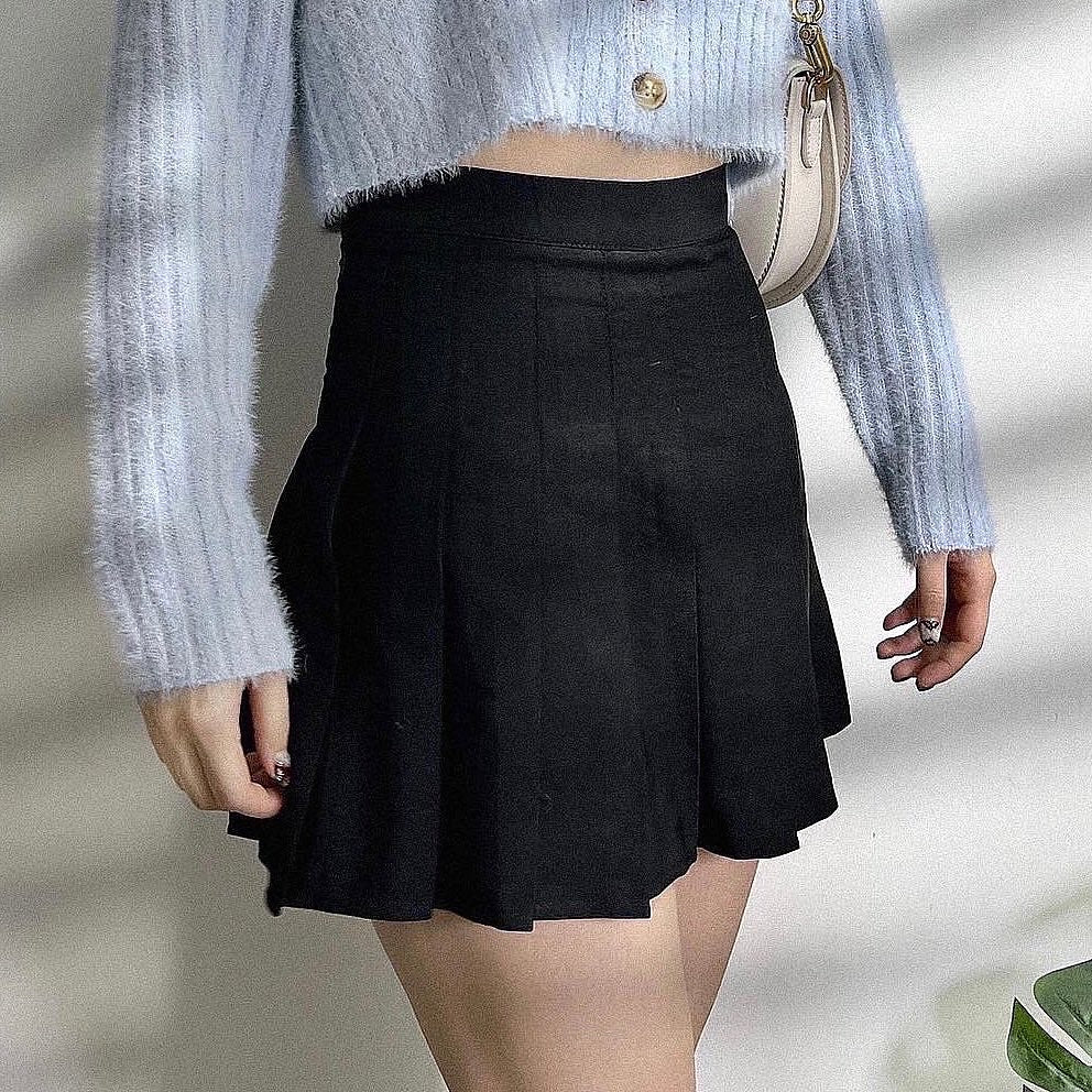 Solid Pleated Skirt