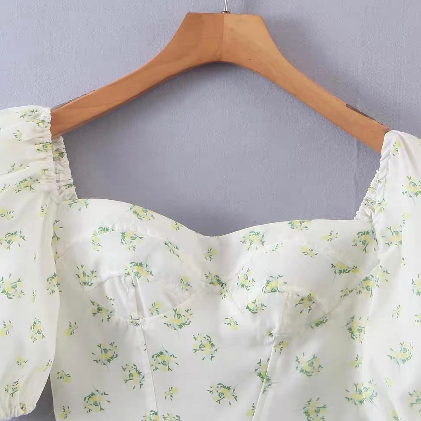 Kimora Puff Sleeve Floral Crop Top